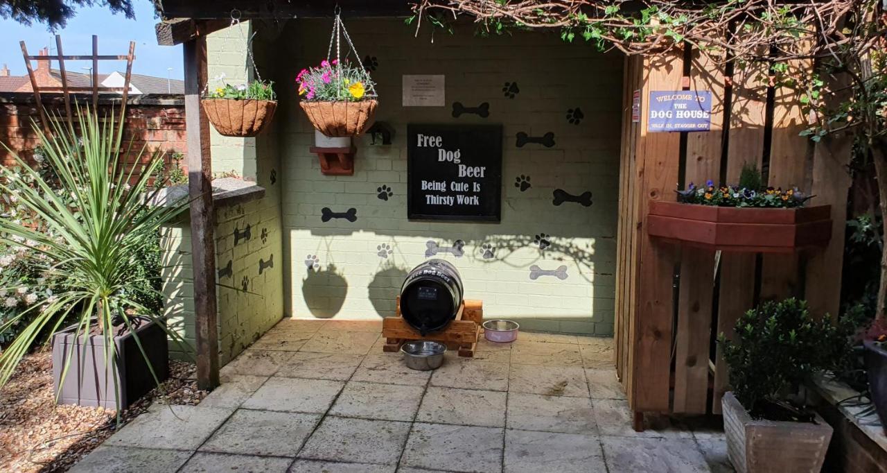 The Court House Inn Thrapston  Bagian luar foto