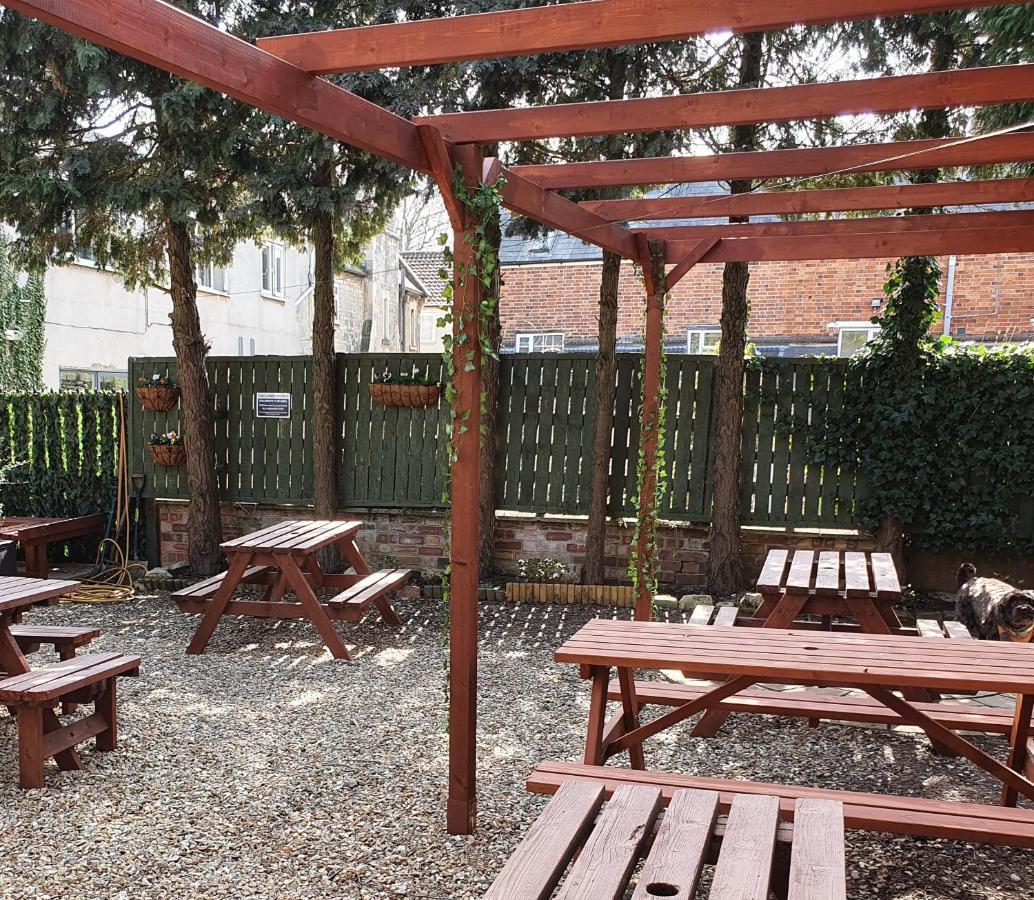 The Court House Inn Thrapston  Bagian luar foto
