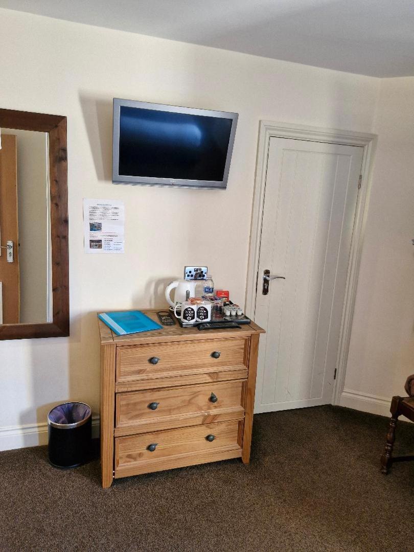 The Court House Inn Thrapston  Bagian luar foto